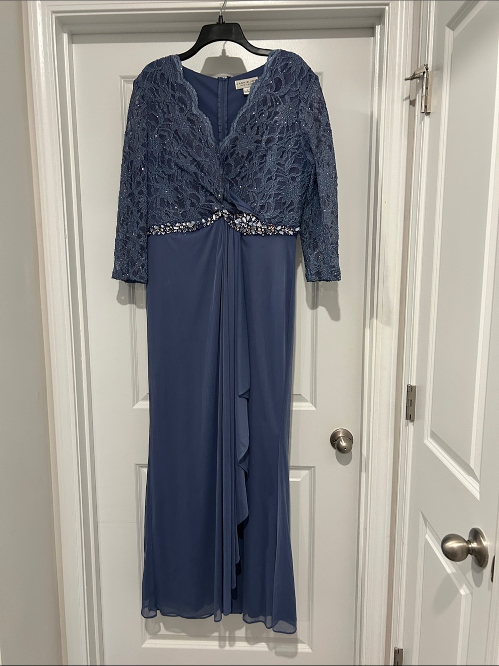 Embroidered Lace Bodice Long Sleeve Evening Gown in Navy